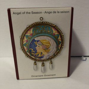 Carlton Heirloom Ornaments Angel Of The Season Pearls